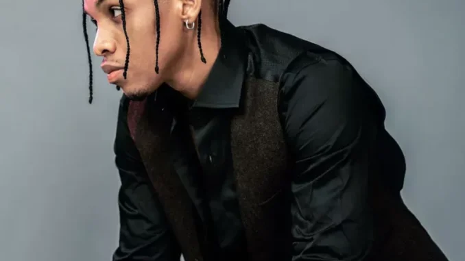 Tekno – She Hold Me For Work