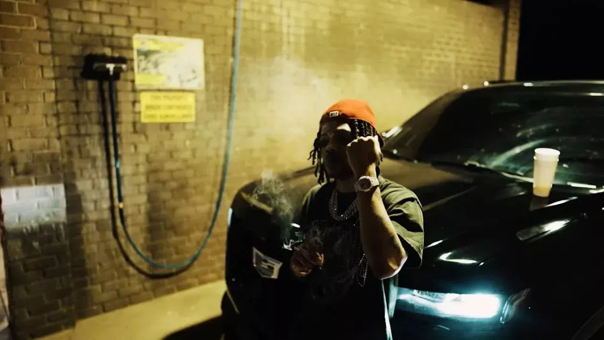 Mr. Bow – Xisuti Xamina