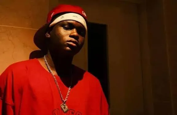 Ayo Maff ft. Seyi Vibez – Level Mp3 Download