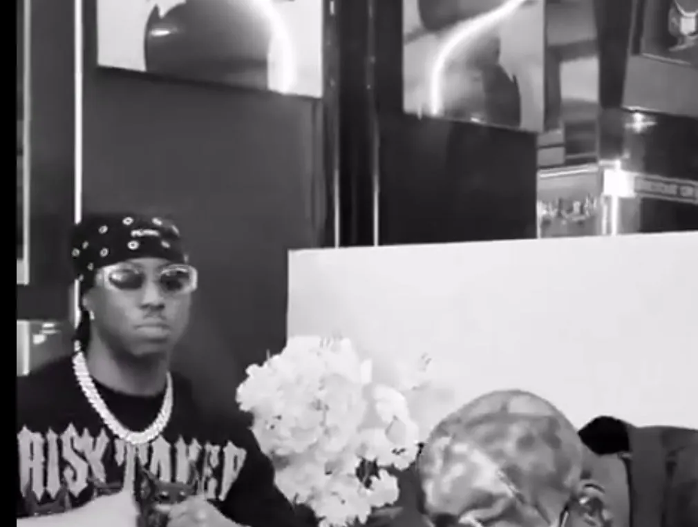 FOLA – coming closer ft. Mayorkun Mp3 Download