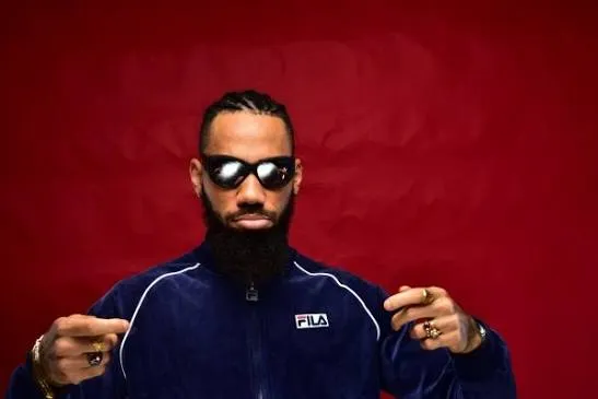Phyno – Uzo ano Mp3 Download